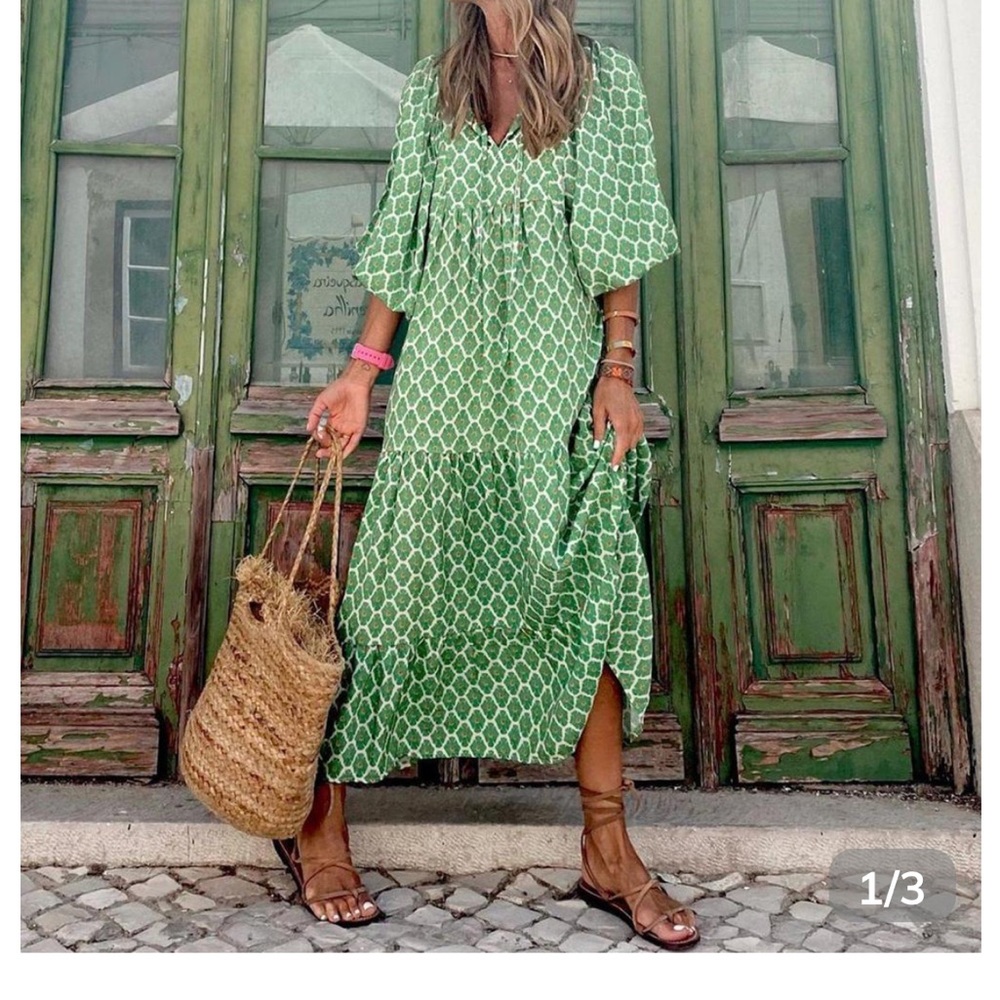 New with tags. Beautiful Maxi. Size M. Price includes shipping.